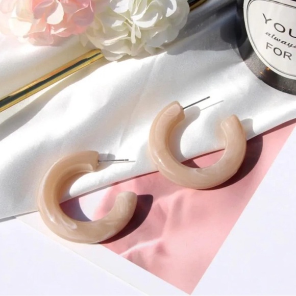 Beige Marble Resin Hoops - Picture 1 of 7